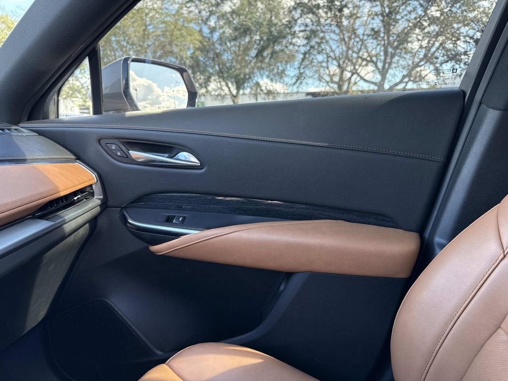 2024 Cadillac XT4 Sport