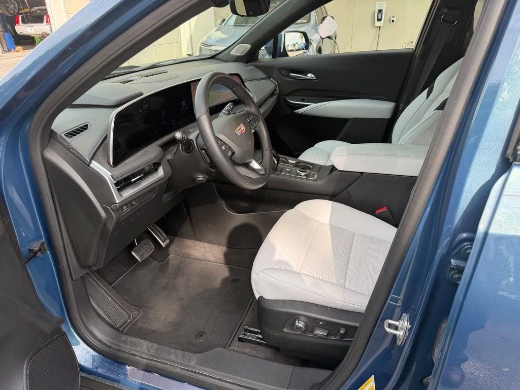 2025 Cadillac XT4 Sport