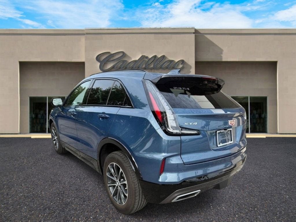 2025 Cadillac XT4 Sport