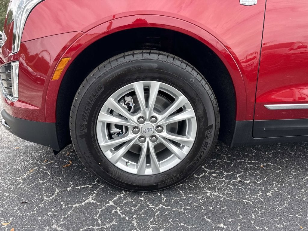 2026 Cadillac XT5 Luxury