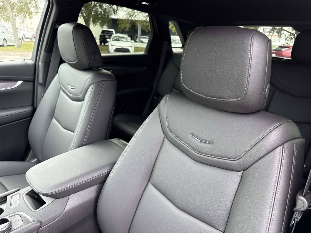 2026 Cadillac XT5 Luxury