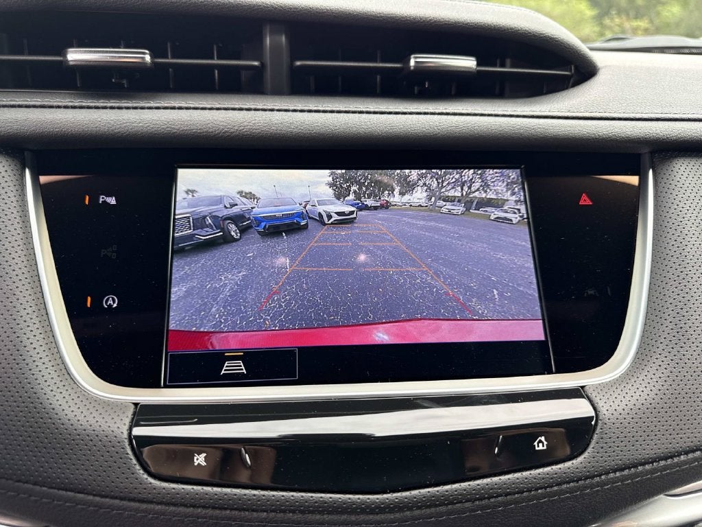 2026 Cadillac XT5 Luxury
