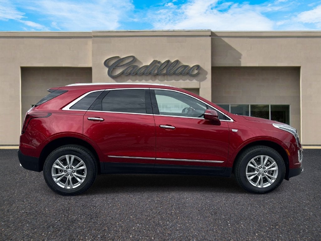 2026 Cadillac XT5 Luxury