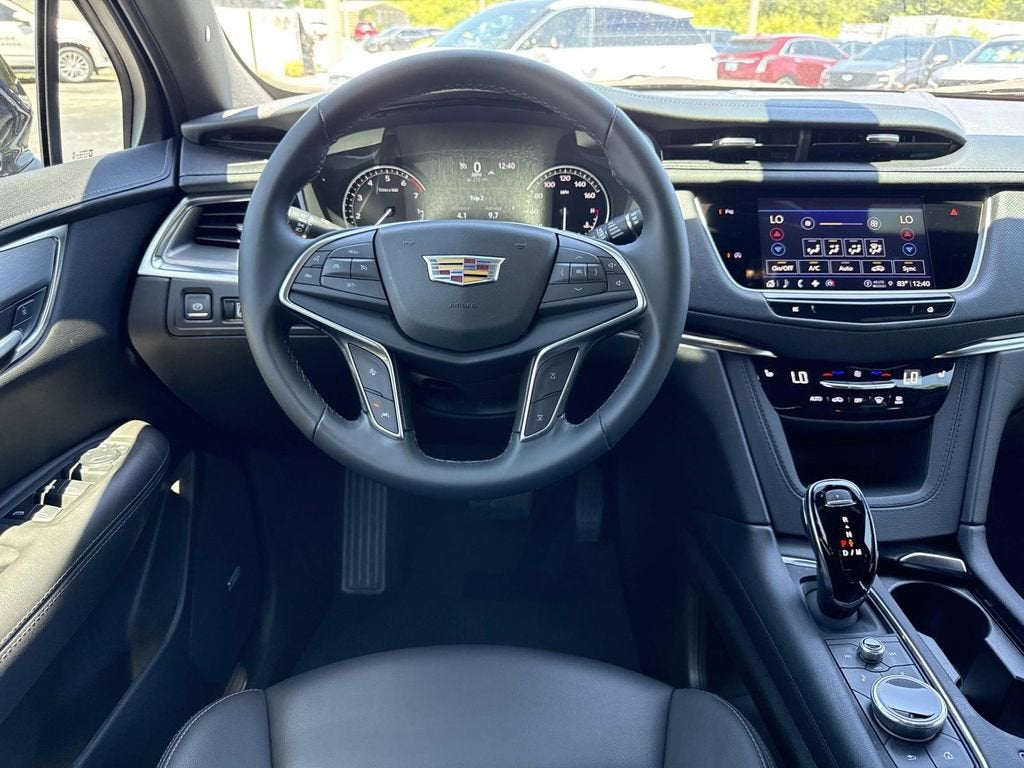2024 Cadillac XT5 Luxury