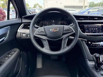 2026 Cadillac XT5 Luxury