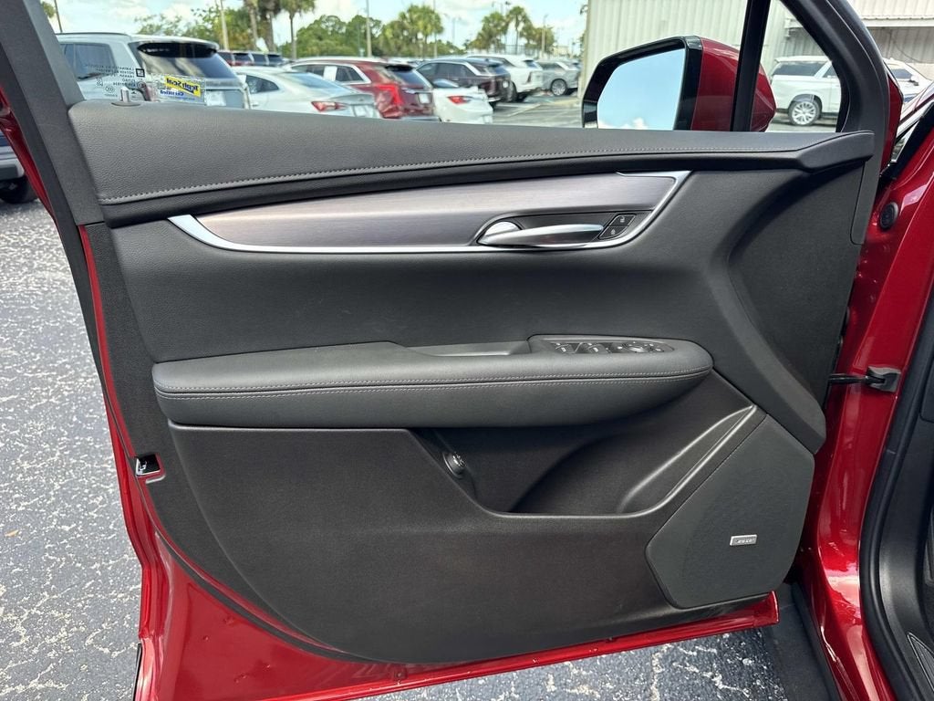 2026 Cadillac XT5 Luxury