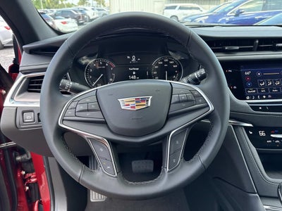 2026 Cadillac XT5 Luxury