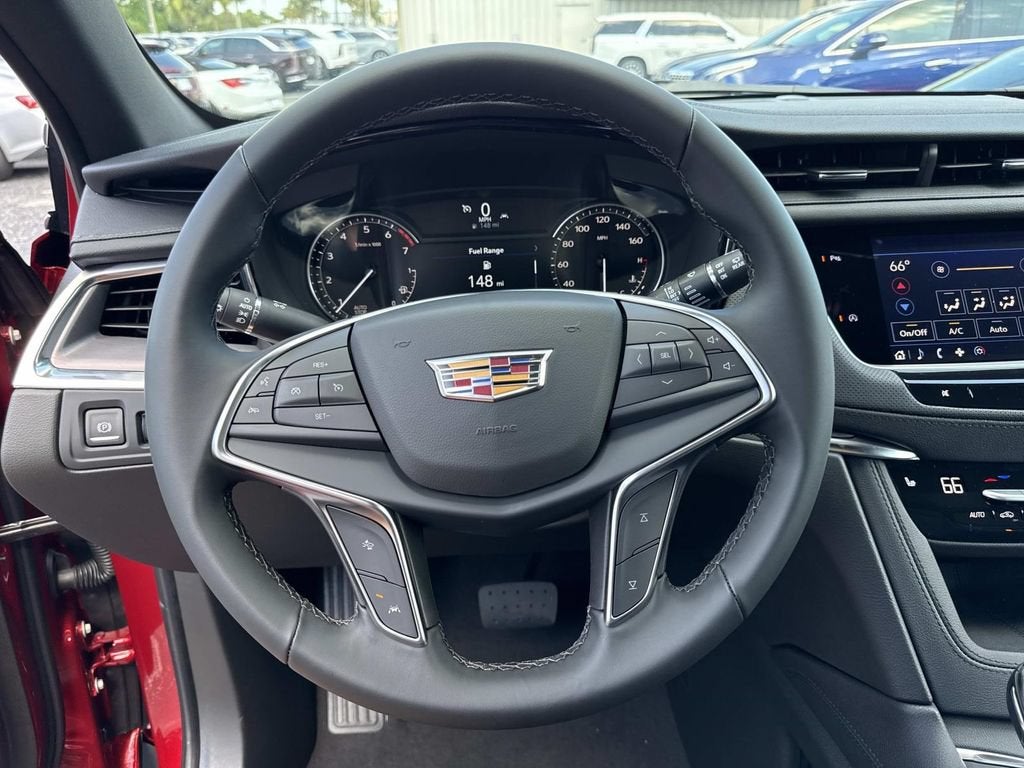 2026 Cadillac XT5 Luxury