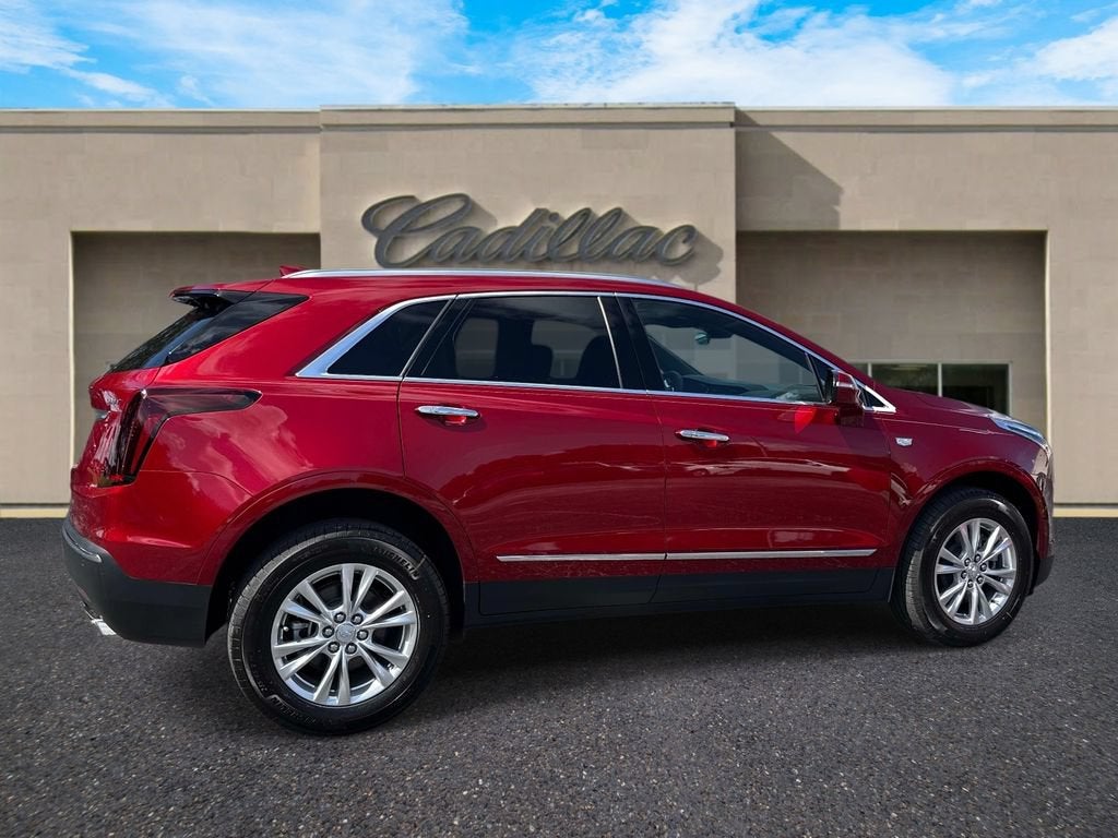 2026 Cadillac XT5 Luxury
