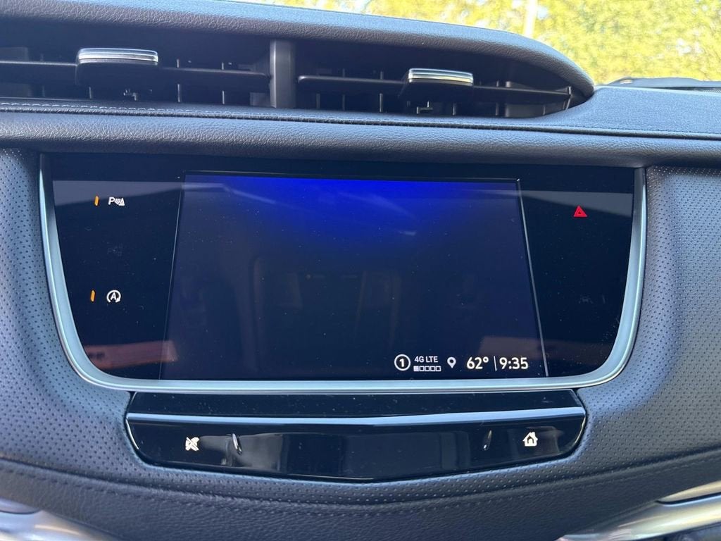 2026 Cadillac XT5 Luxury