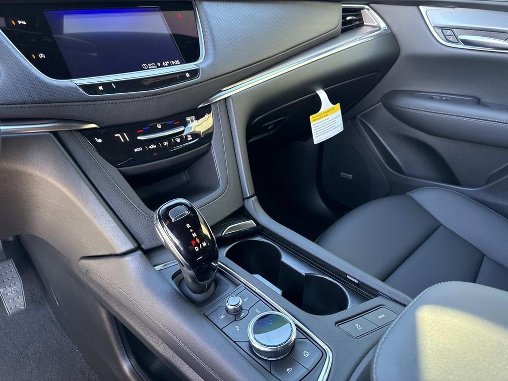 2026 Cadillac XT5 Luxury