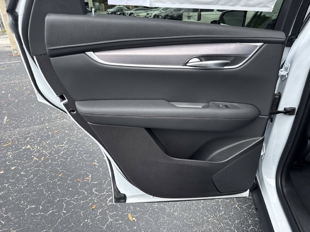 2026 Cadillac XT5 Luxury