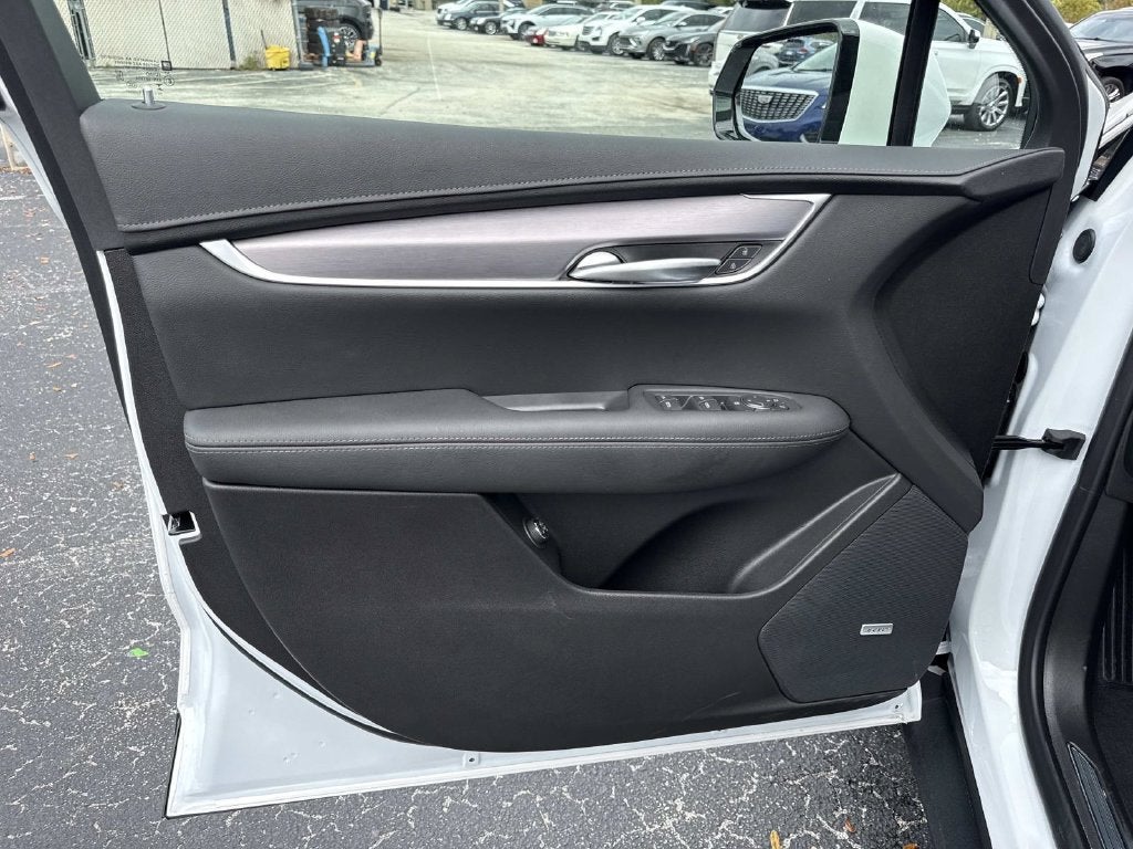 2026 Cadillac XT5 Luxury