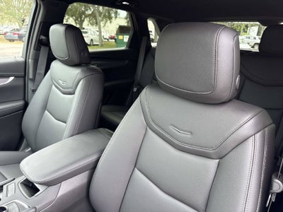 2026 Cadillac XT5 Luxury