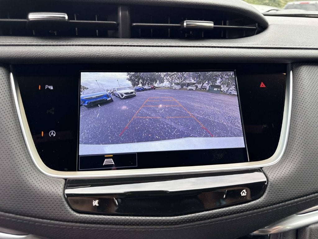 2026 Cadillac XT5 Luxury