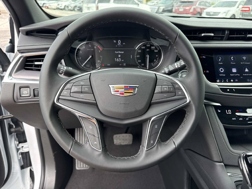 2026 Cadillac XT5 Luxury