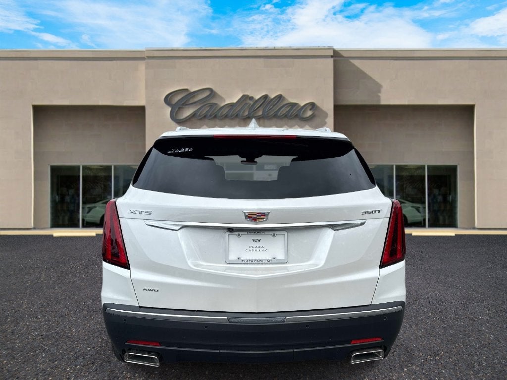 2026 Cadillac XT5 Luxury