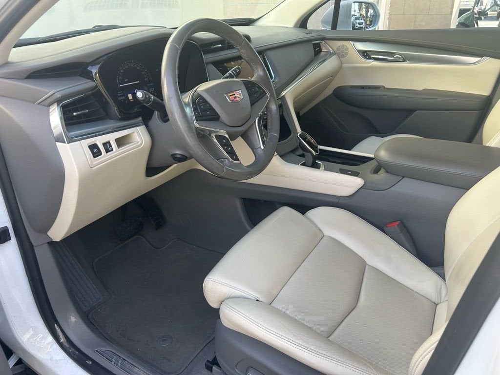 2017 Cadillac XT5 Luxury FWD