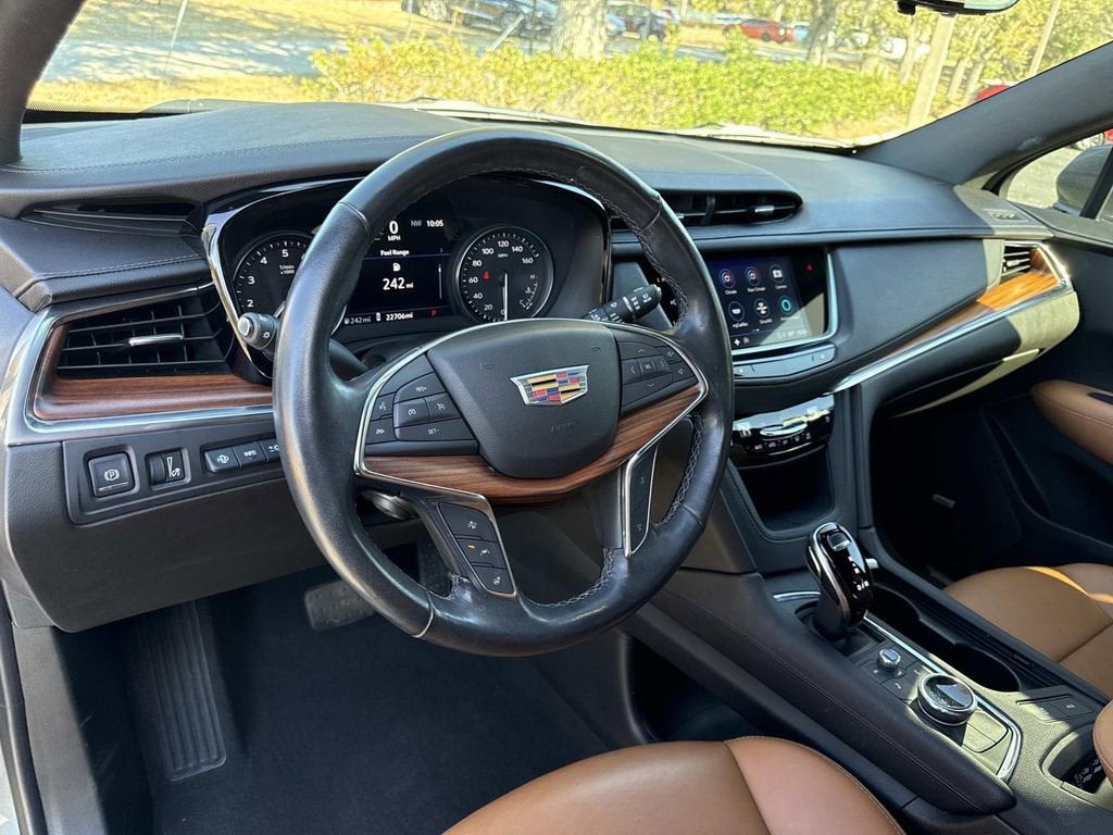 2022 Cadillac XT5 Premium Luxury