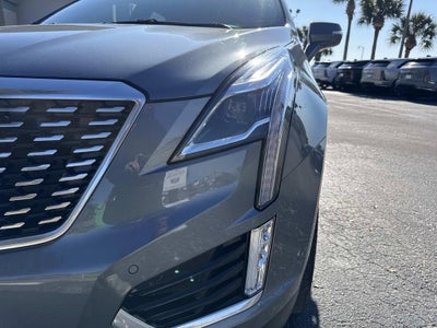 2022 Cadillac XT5 Premium Luxury