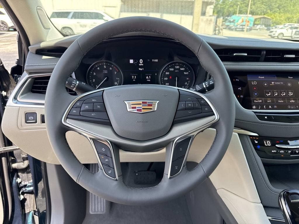 2026 Cadillac XT5 Premium Luxury