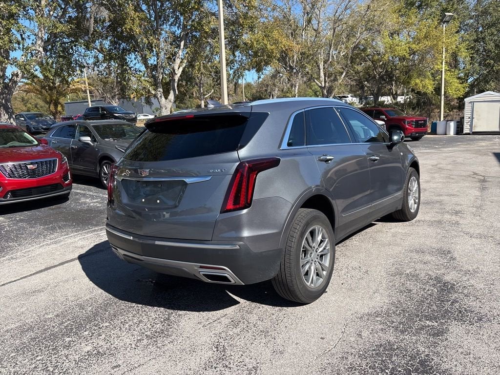 2022 Cadillac XT5 Premium Luxury