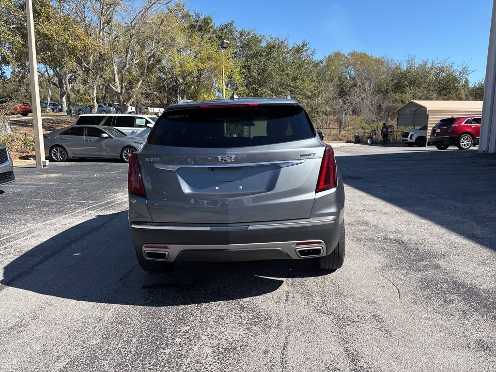 2022 Cadillac XT5 Premium Luxury