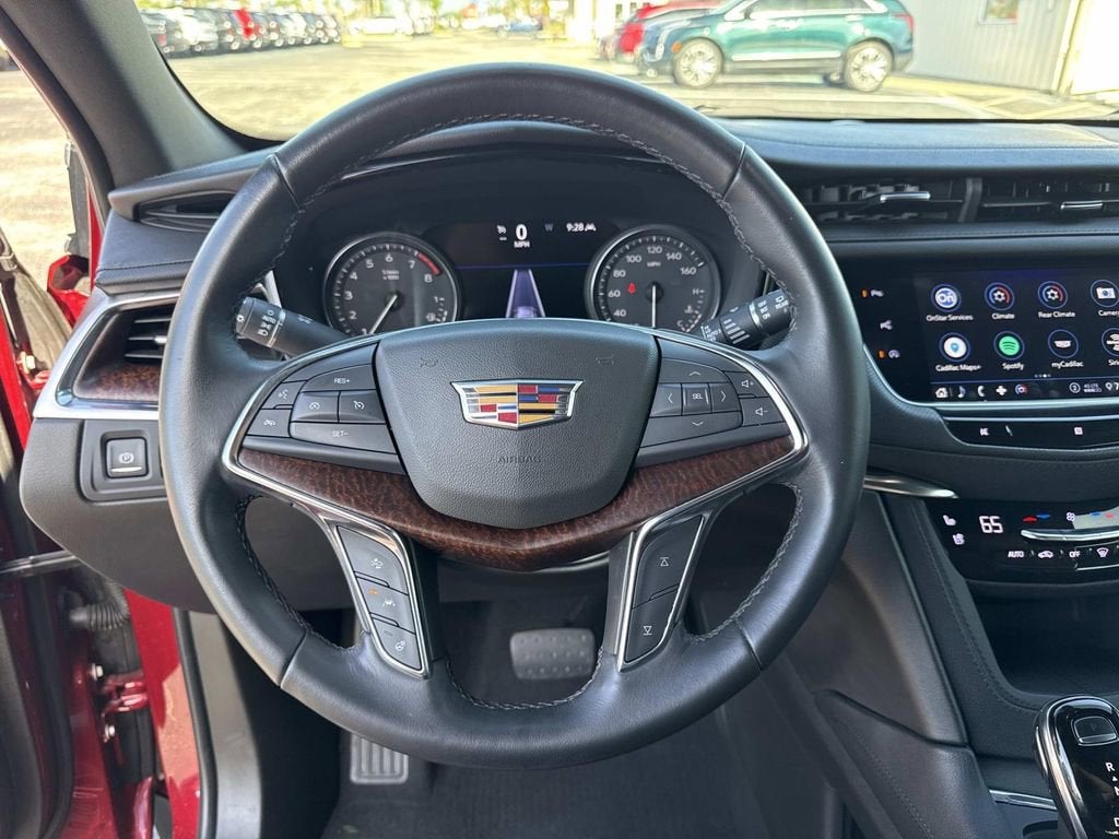 2020 Cadillac XT5 Premium Luxury