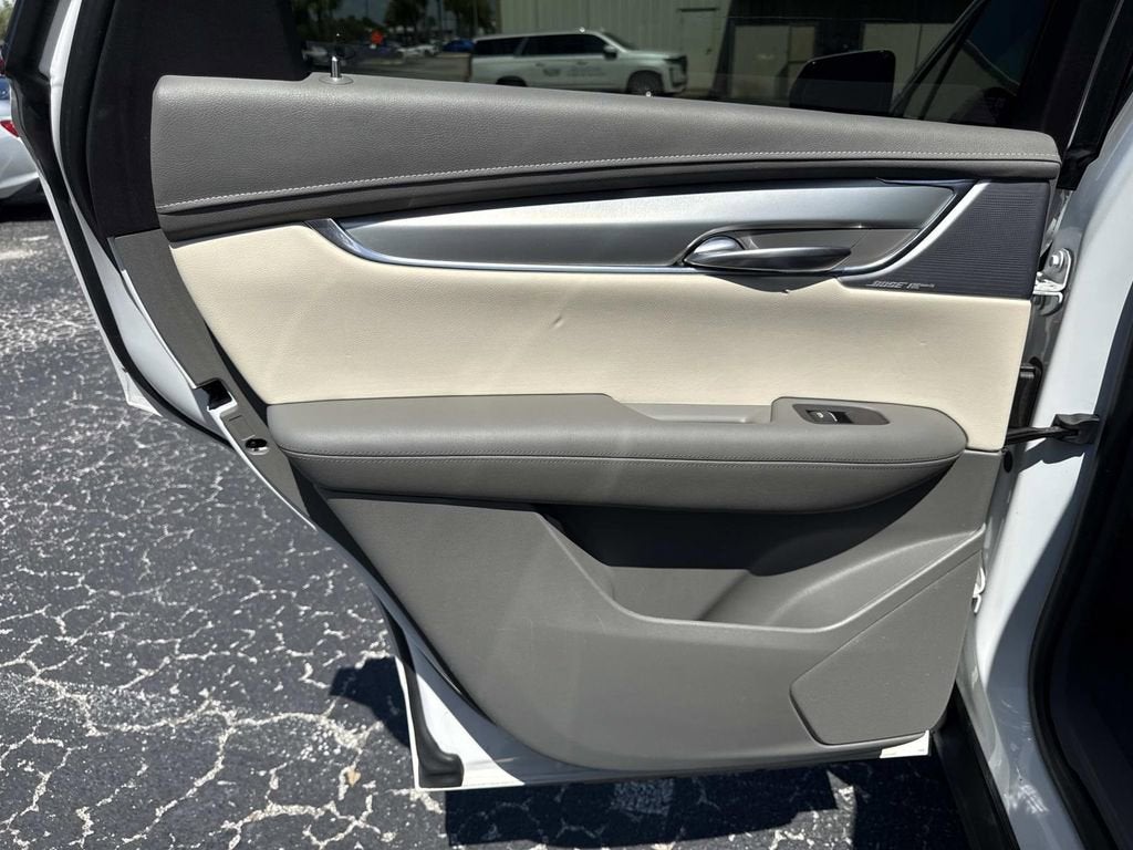2021 Cadillac XT5 FWD Premium Luxury
