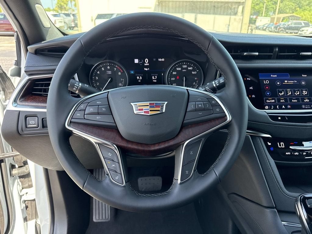 2026 Cadillac XT5 Premium Luxury