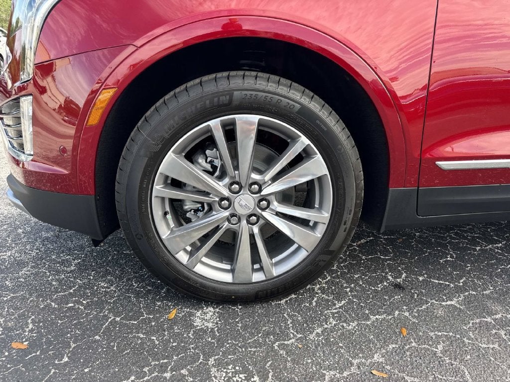 2026 Cadillac XT5 Premium Luxury
