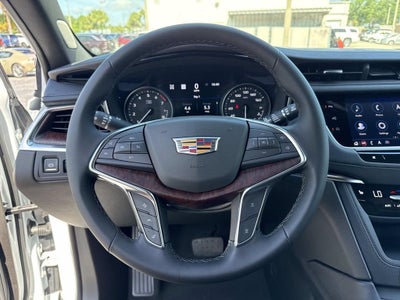 2026 Cadillac XT5 Premium Luxury