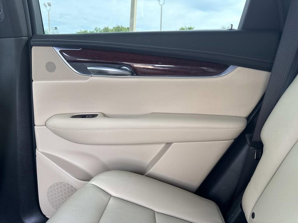 2018 Cadillac XT5 Luxury AWD
