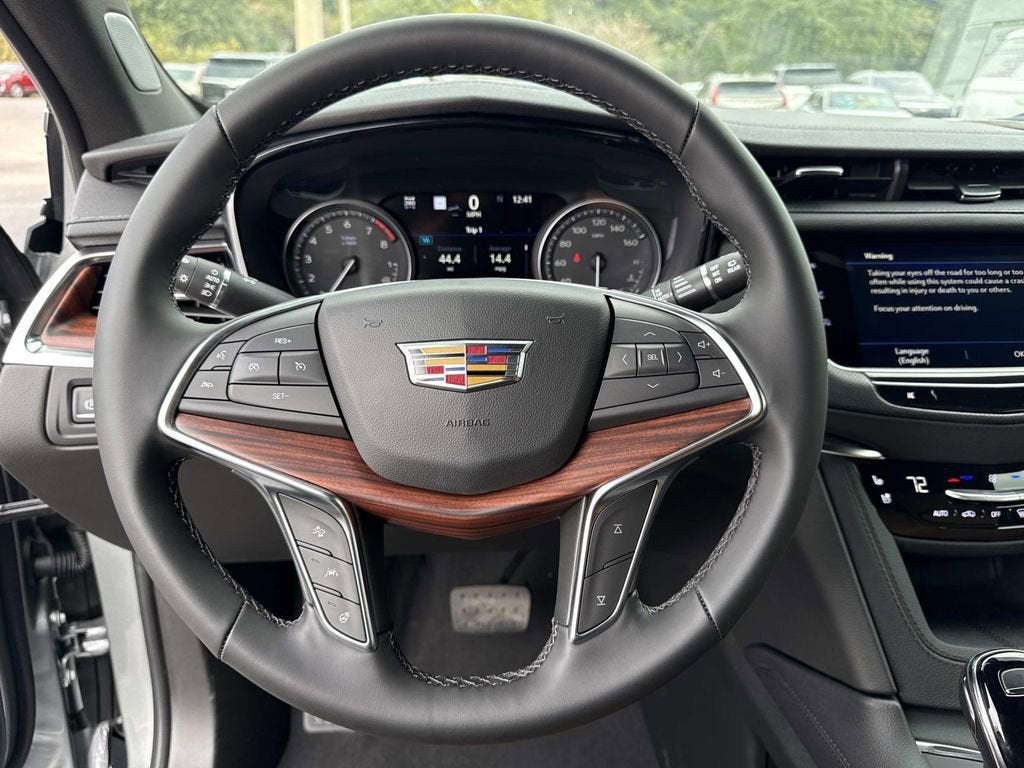 2026 Cadillac XT5 Premium Luxury
