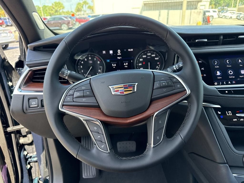 2026 Cadillac XT5 Premium Luxury