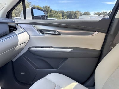 2022 Cadillac XT5 AWD Premium Luxury