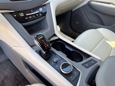 2022 Cadillac XT5 AWD Premium Luxury