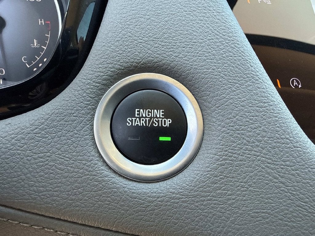 2022 Cadillac XT5 AWD Premium Luxury