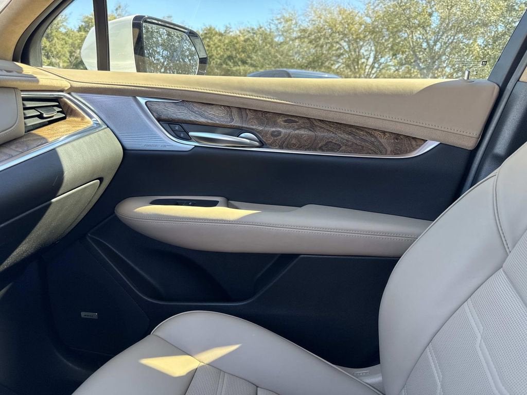 2023 Cadillac XT5 Premium Luxury