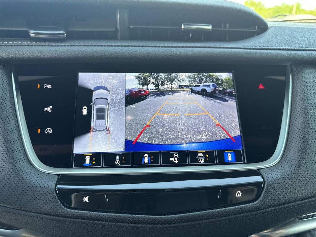 2026 Cadillac XT5 Sport