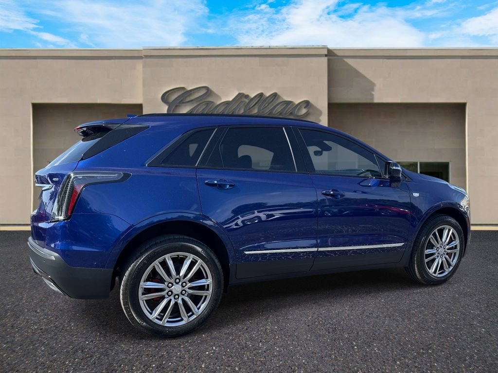 2026 Cadillac XT5 Sport