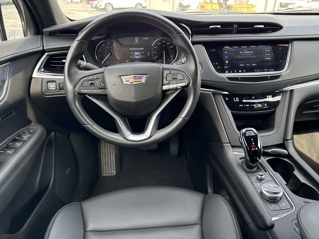 2023 Cadillac XT6 Luxury