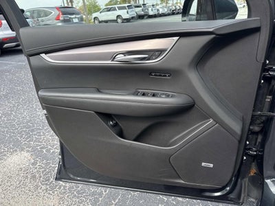 2023 Cadillac XT6 Luxury