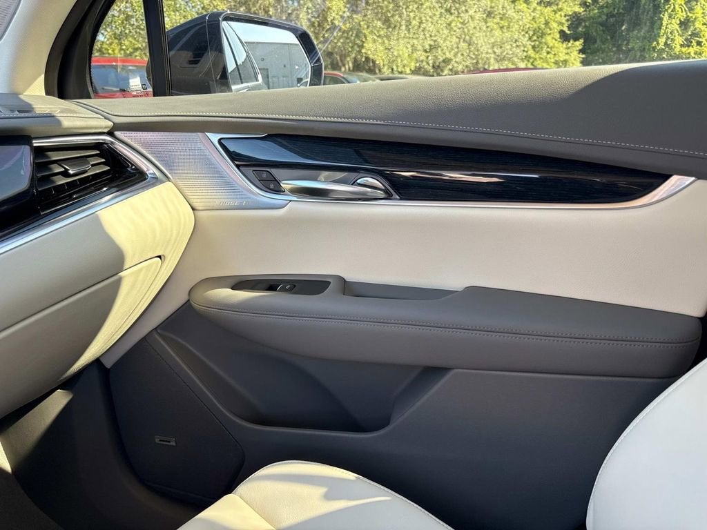 2025 Cadillac XT6 Premium Luxury