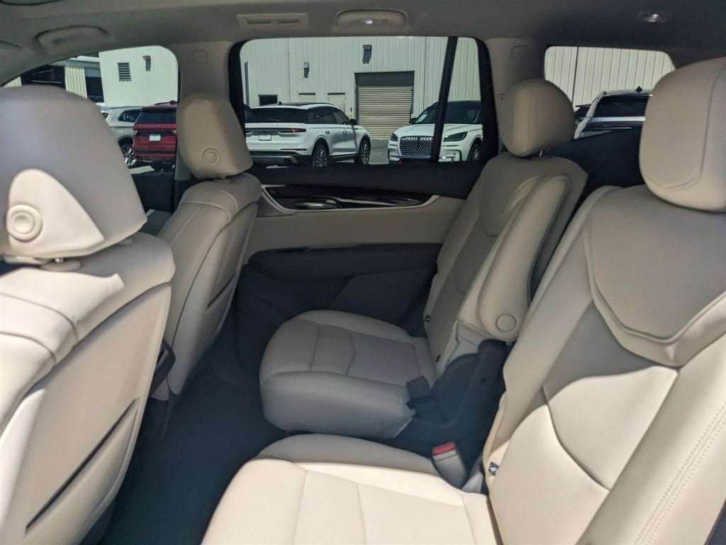 2025 Cadillac XT6 Premium Luxury