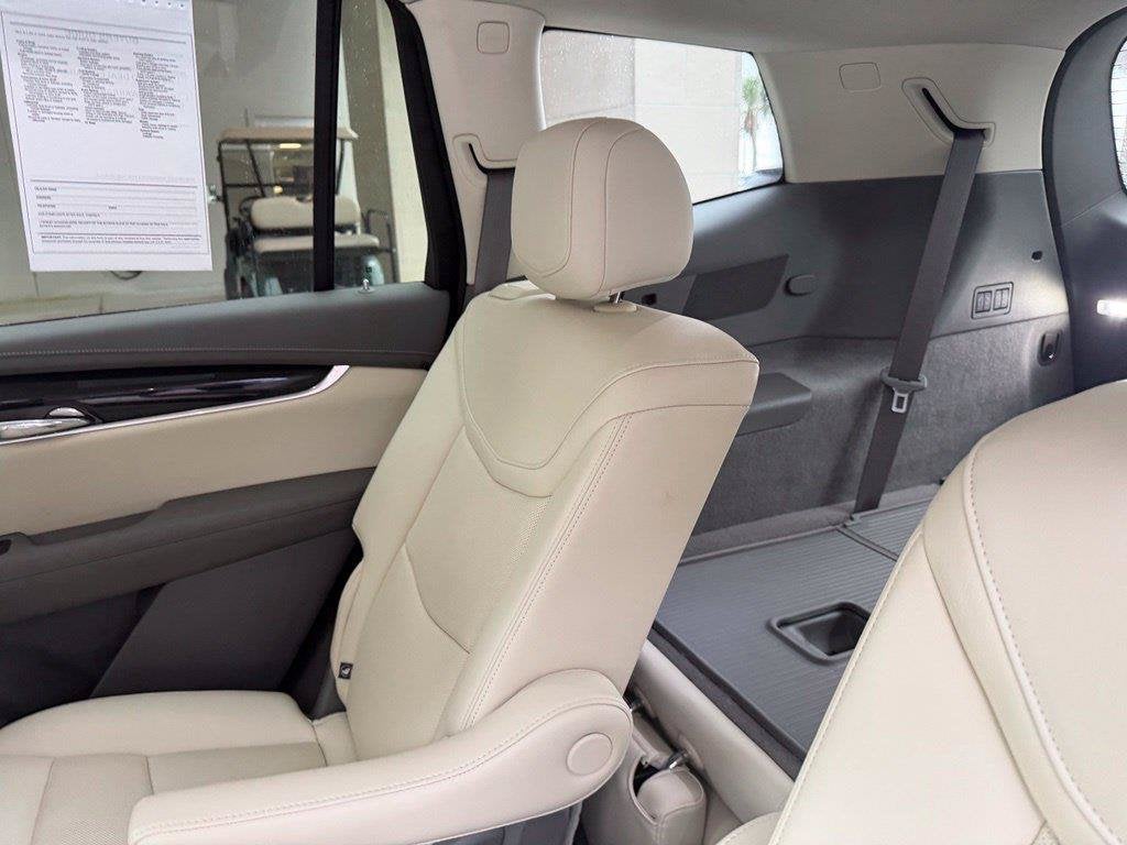 2023 Cadillac XT6 FWD Premium Luxury