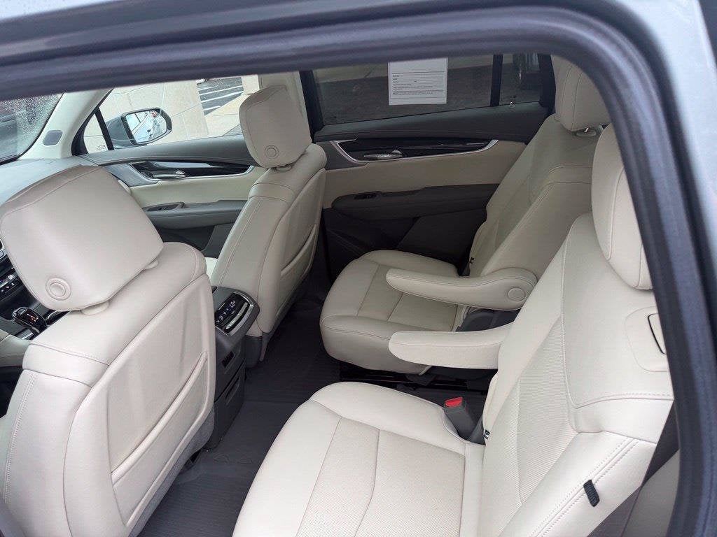 2023 Cadillac XT6 FWD Premium Luxury