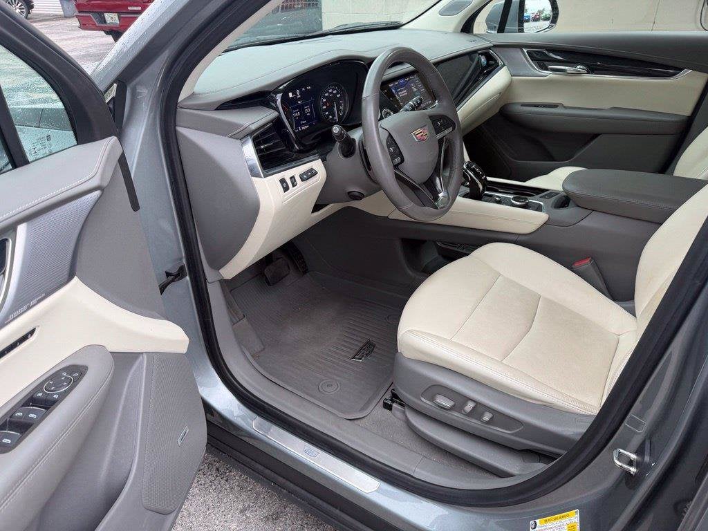 2023 Cadillac XT6 FWD Premium Luxury