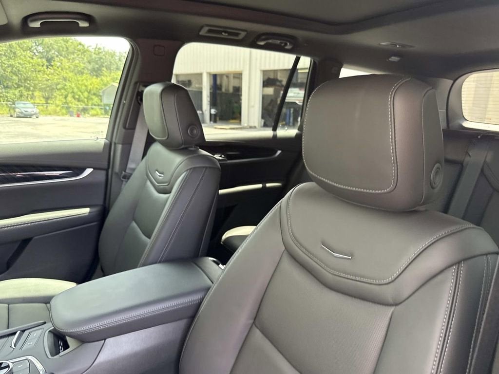 2025 Cadillac XT6 Premium Luxury