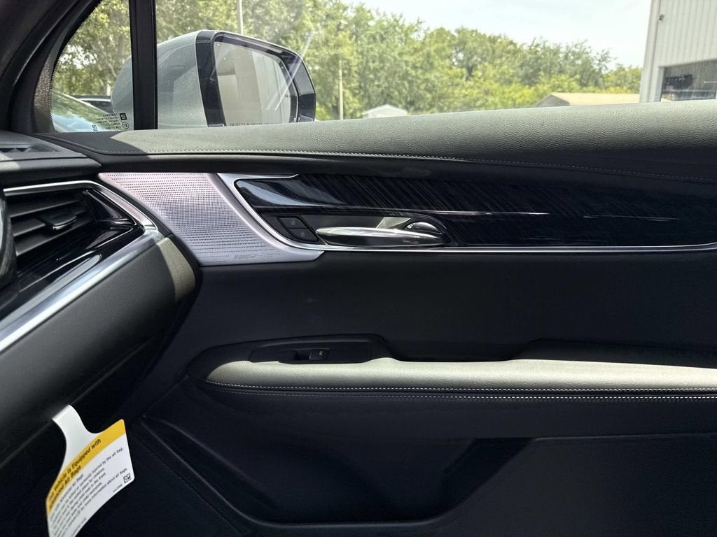 2025 Cadillac XT6 Premium Luxury